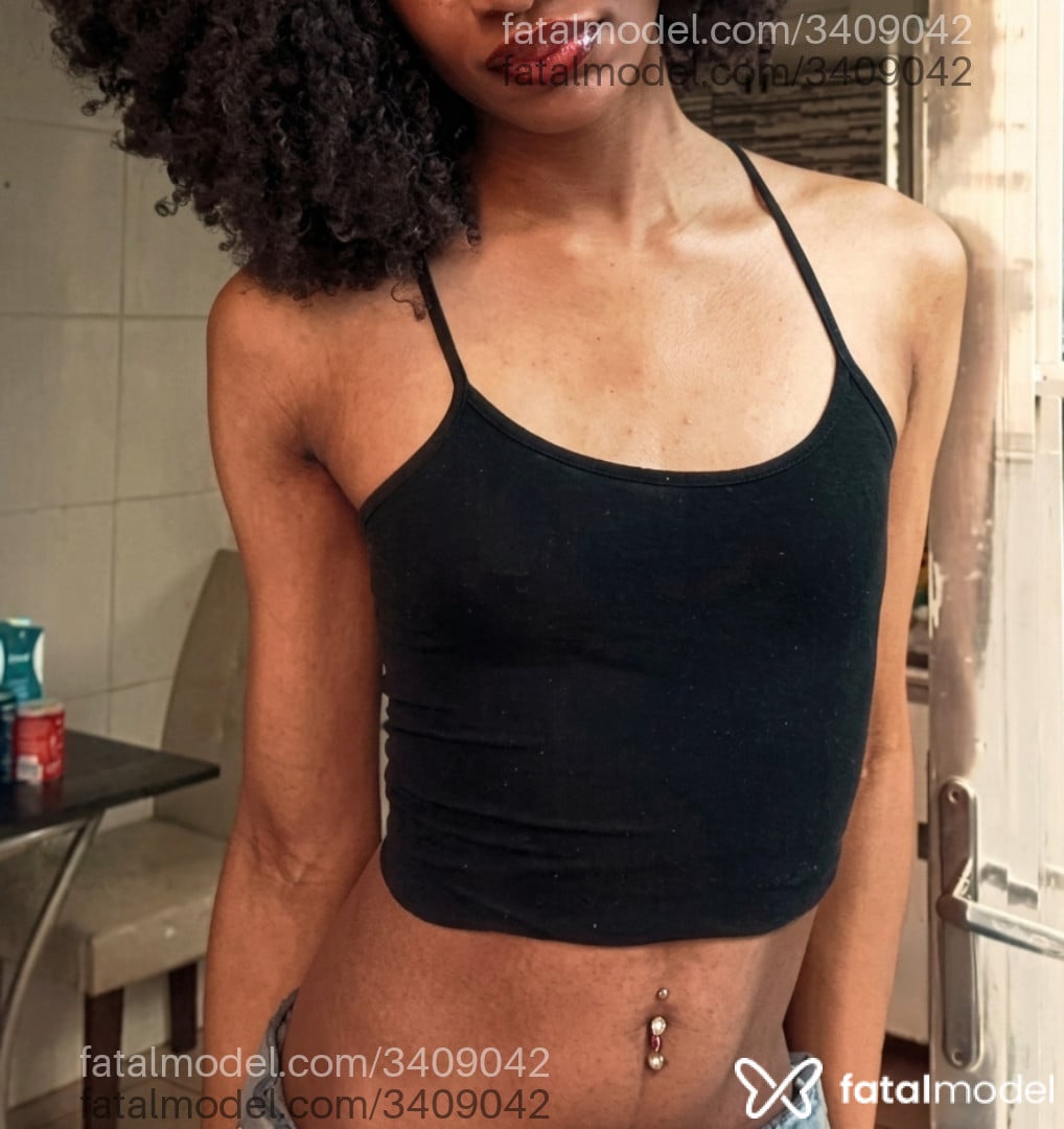 Acompanhante mulher trans ruiva (o) de olhos castanhos - Coutinho