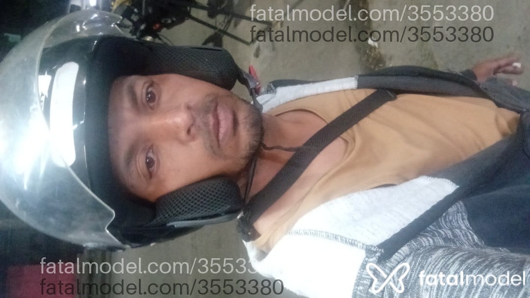 Acompanhante homem morena (o) de olhos pretos - Azeredo