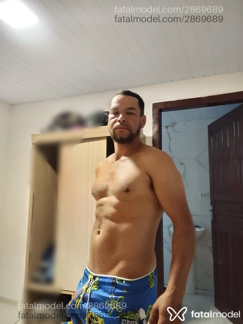 Acompanhante homem morena (o) de olhos castanhos - Diegaobateestaca