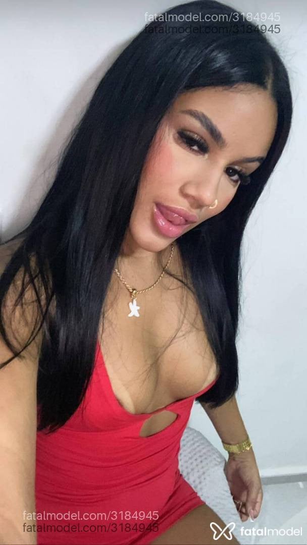 Acompanhante mulher morena (o) de olhos pretos - Isabella