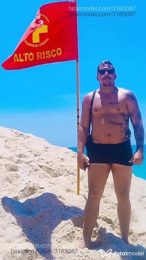 Acompanhante homem com cabelo castanho de olhos castanhos em Rio de Janeiro Acompanhante homem com cabelo castanho de olhos castanhos em Rio de Janeiro - Teddy