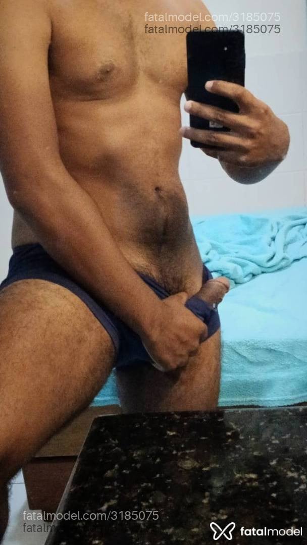Acompanhante homem morena (o) de olhos pretos em Santa Cruz do Capibaribe - Rafaell