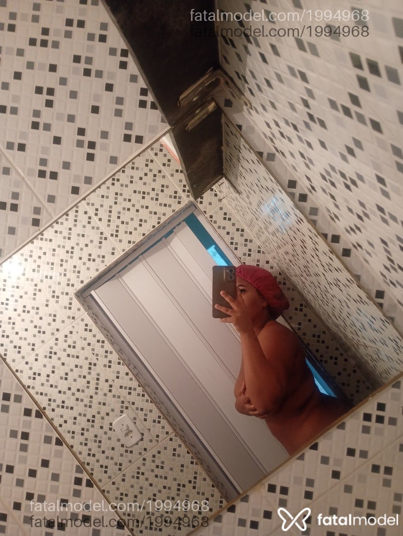 Acompanhante mulher morena (o) de olhos pretos - Fernanda Oliveira
