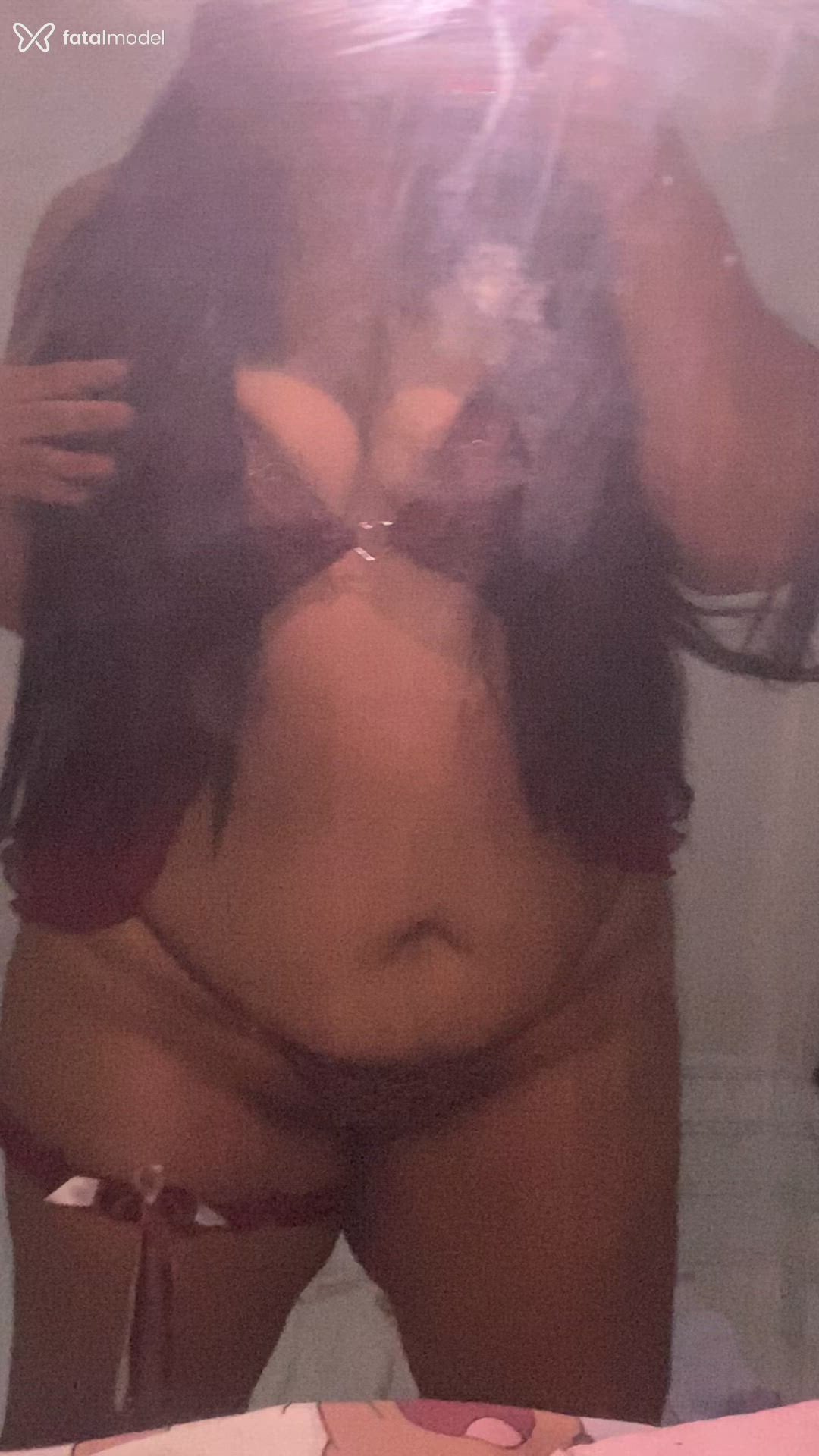 Acompanhante mulher morena (o) de olhos pretos - Cibelly Pinheiro Acompanhante mulher morena (o) de olhos pretos - Cibelly Pinheiro