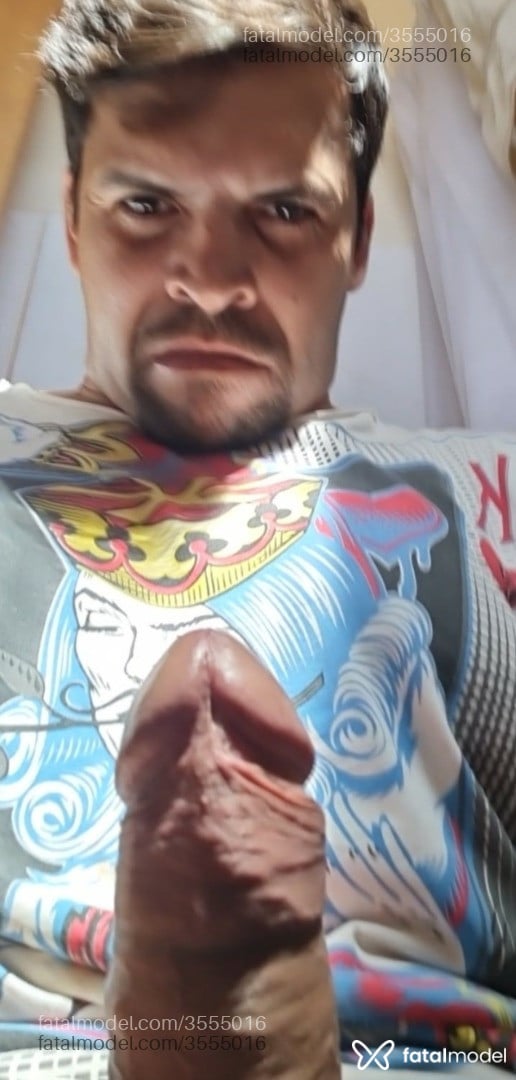 Acompanhante homem morena (o) de olhos pretos - Henrique Acompanhante homem morena (o) de olhos pretos - Henrique