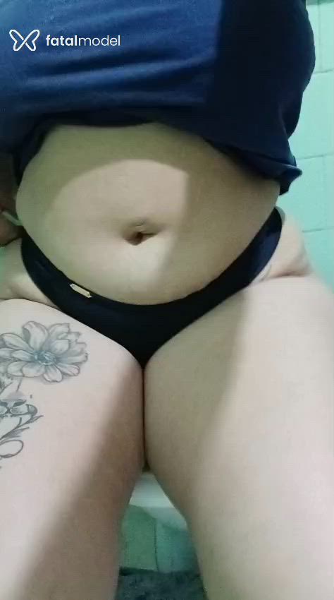 Acompanhante mulher morena (o) de olhos castanhos - Nickky Acompanhante mulher morena (o) de olhos castanhos - Nickky