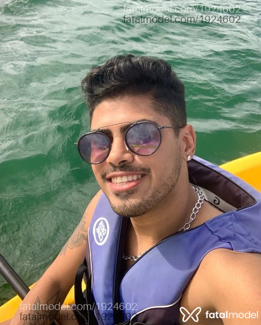 Acompanhante homem morena (o) de olhos castanhos - Junior Safra