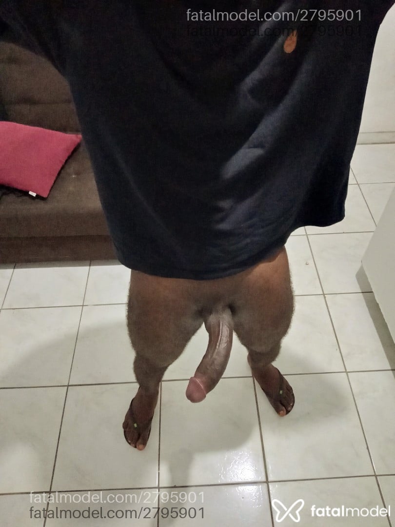 Acompanhante homem morena (o) de olhos pretos - Carlos