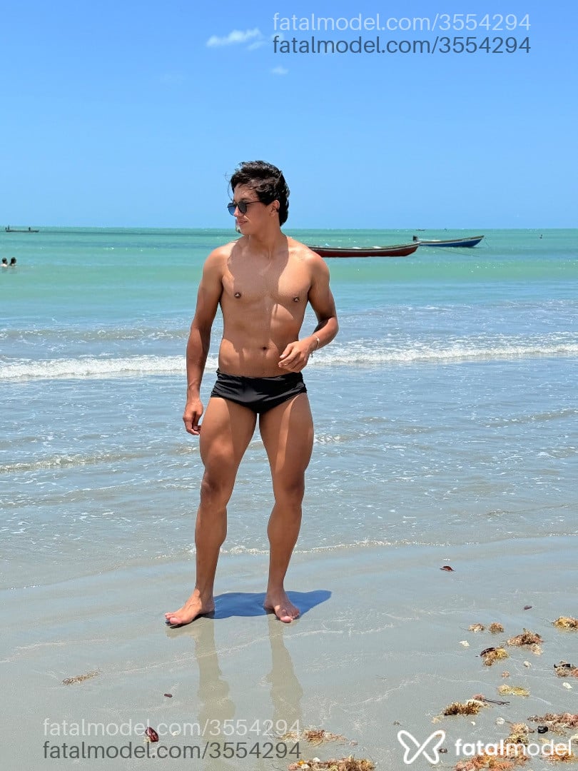 Acompanhante homem morena (o) de olhos castanhos - Eupaulosantos