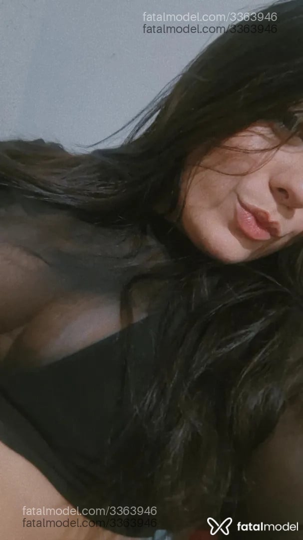 Acompanhante mulher morena (o) de olhos castanhos - Ana