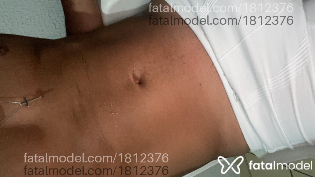 Acompanhante homem com cabelo castanho de olhos mel - Vilela