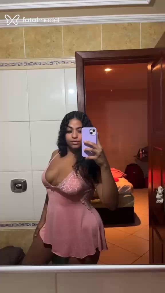 Acompanhante mulher com cabelo castanho de olhos castanhos - Victoria Acompanhante mulher com cabelo castanho de olhos castanhos - Victoria