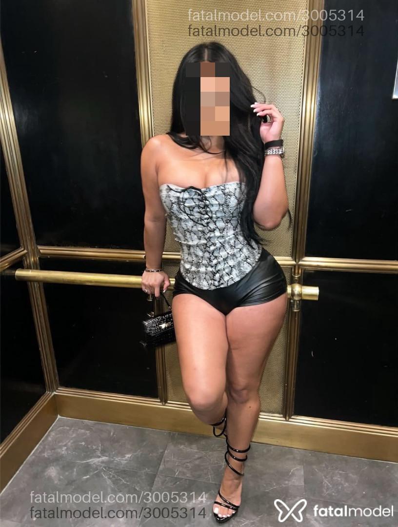 Acompanhante mulher morena (o) de olhos castanhos - Jeniffer Nunes
