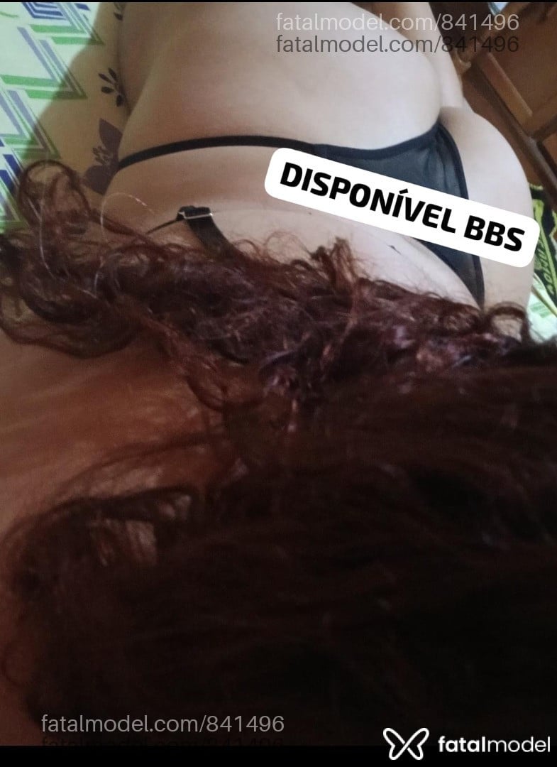 Acompanhante mulher ruiva (o) de olhos castanhos - Mel