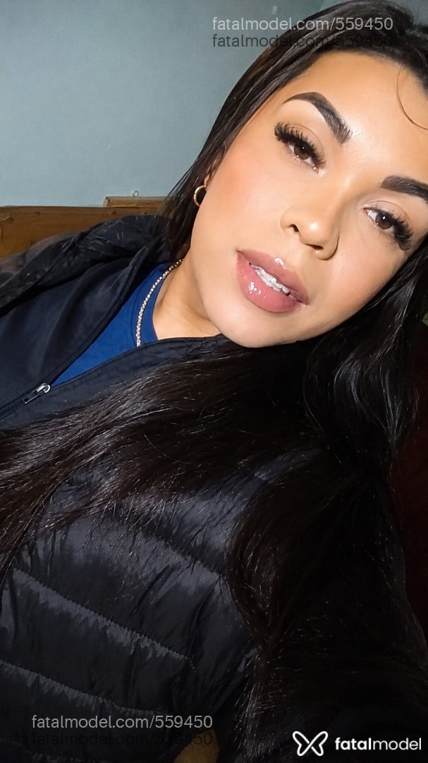Acompanhante travesti morena (o) de olhos castanhos - Deise