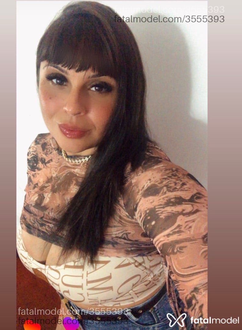 Acompanhante mulher morena (o) de olhos castanhos - Melissa