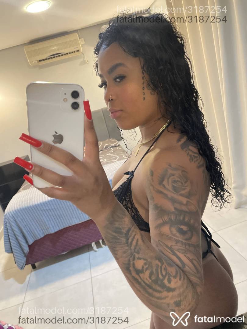 Acompanhante mulher morena (o) de olhos castanhos em Ijuí - Babyviicko