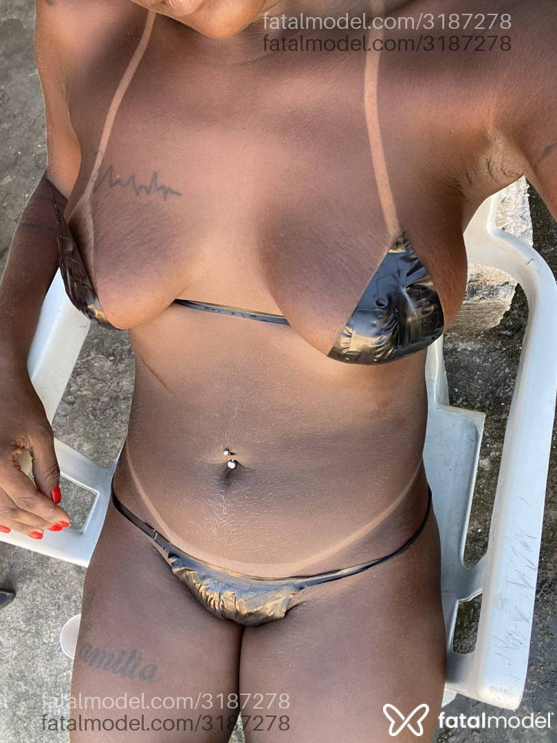 Acompanhante mulher com cabelo castanho de olhos pretos em Rio das Ostras - Tainá