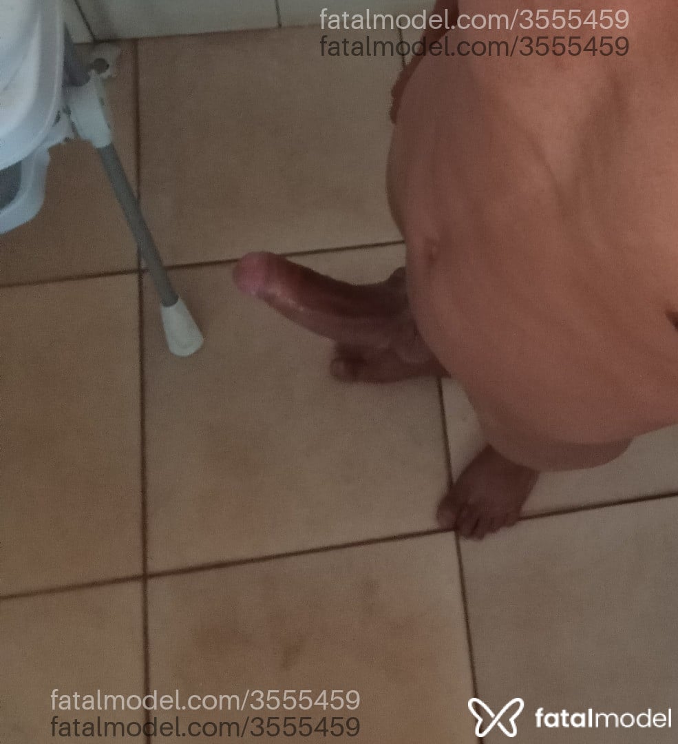 Acompanhante homem com cabelo castanho de olhos castanhos - Walisso