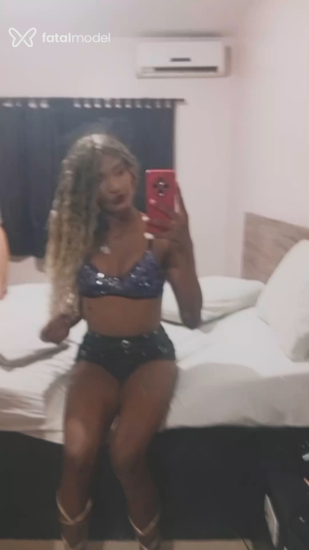 Acompanhante mulher trans morena (o) de olhos castanhos - Rafaela