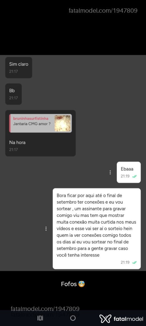 Acompanhante mulher com cabelo castanho de olhos castanhos - Bruninhaasurfis