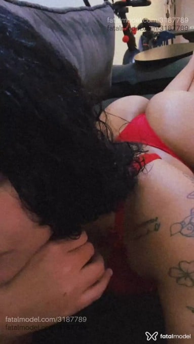 Acompanhante mulher morena (o) de olhos pretos em Curitiba Acompanhante mulher morena (o) de olhos pretos em Curitiba - Angel Belluci