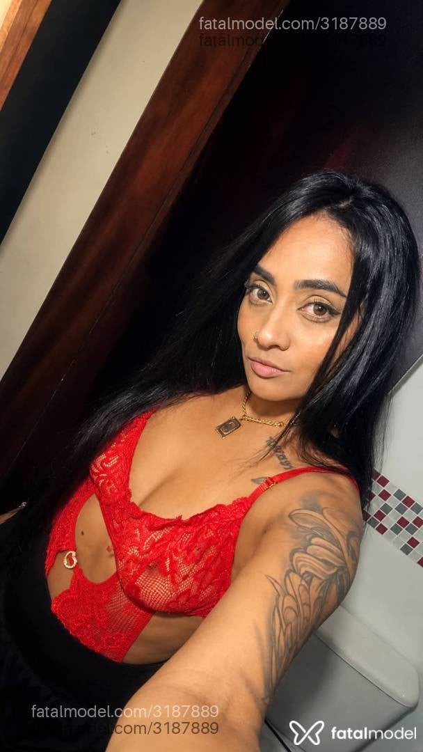 Acompanhante mulher morena (o) de olhos castanhos em Peruíbe Acompanhante mulher morena (o) de olhos castanhos em Peruíbe - Ana Clara