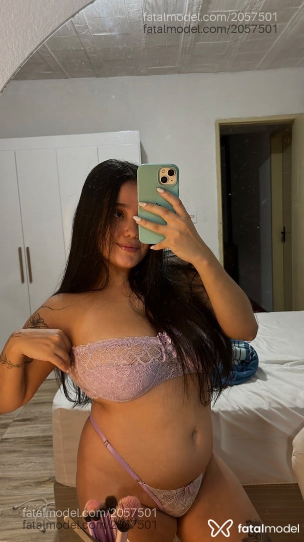Acompanhante mulher morena (o) de olhos castanhos - Ysa
