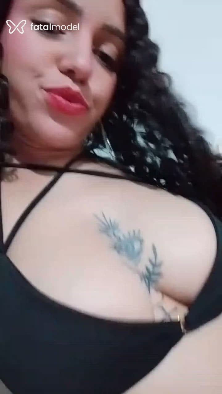 Acompanhante mulher morena (o) de olhos castanhos - Stefany Lorrane Acompanhante mulher morena (o) de olhos castanhos - Stefany Lorrane