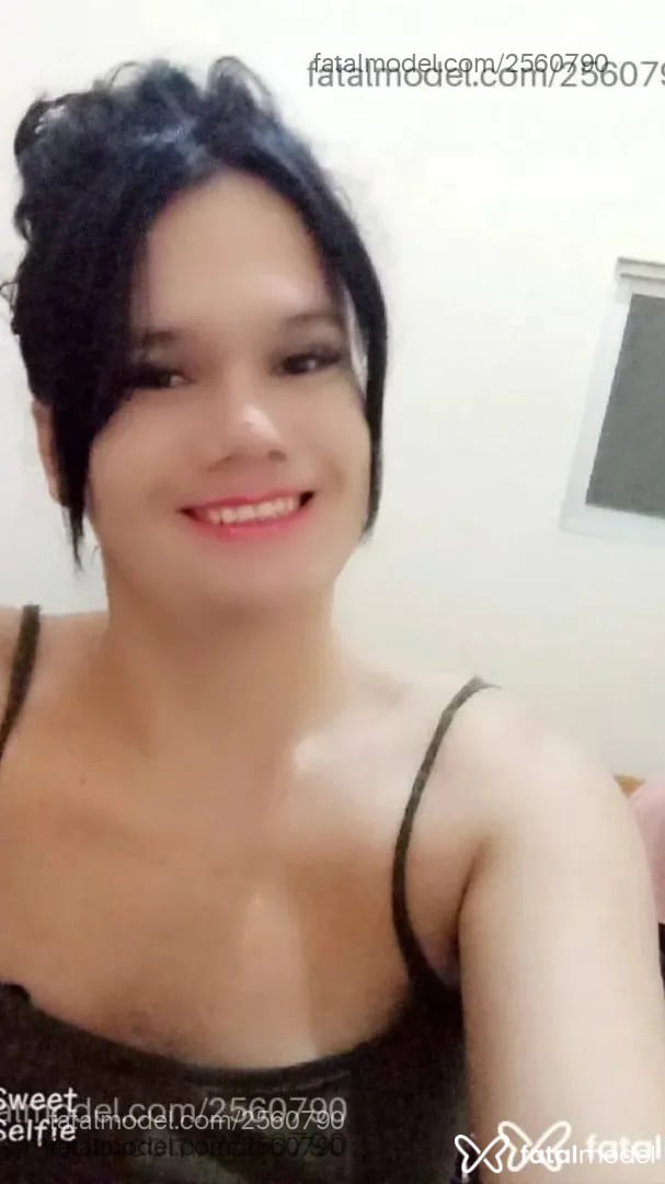Acompanhante mulher trans morena (o) de olhos castanhos - Luana Barros