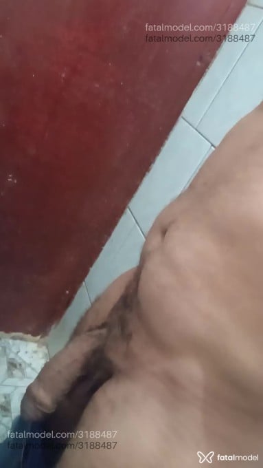 Acompanhante homem com cabelo castanho de olhos pretos em Itajubá Acompanhante homem com cabelo castanho de olhos pretos em Itajubá - Marcelo