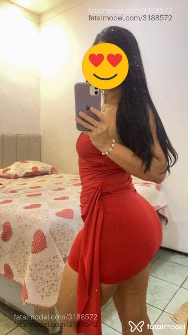 Acompanhante mulher morena (o) de olhos pretos - Mila