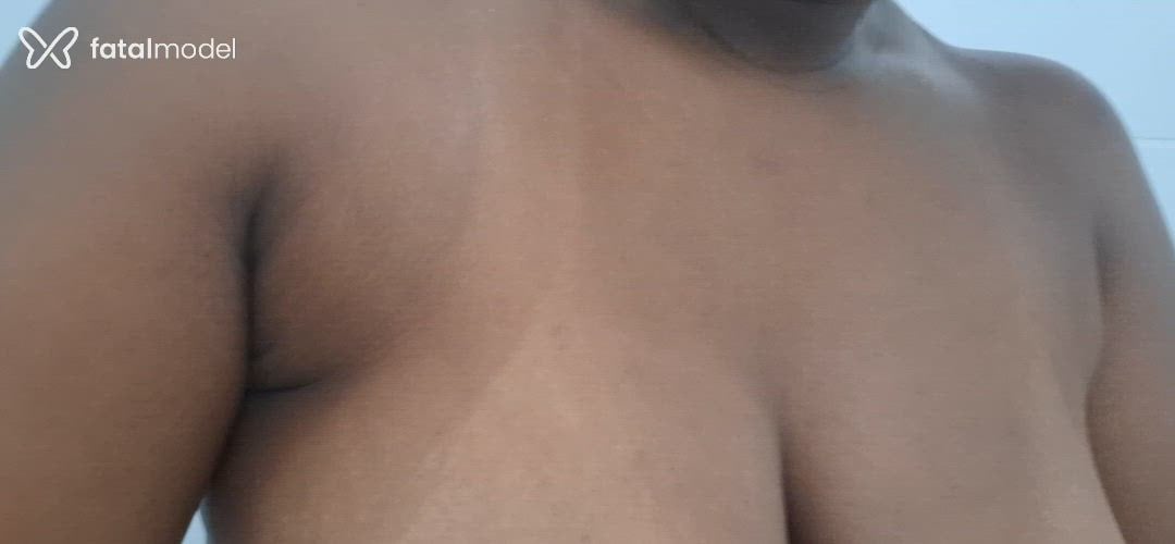 Acompanhante mulher morena (o) de olhos castanhos - Dandara