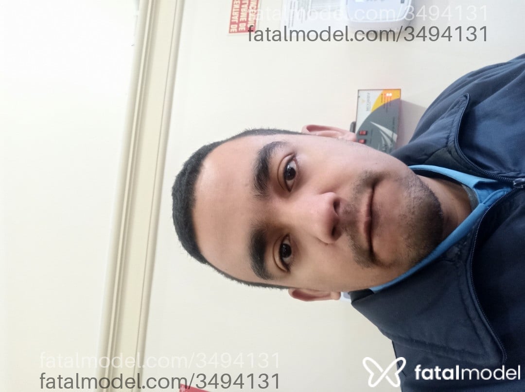 Acompanhante homem morena (o) de olhos pretos - Fernando