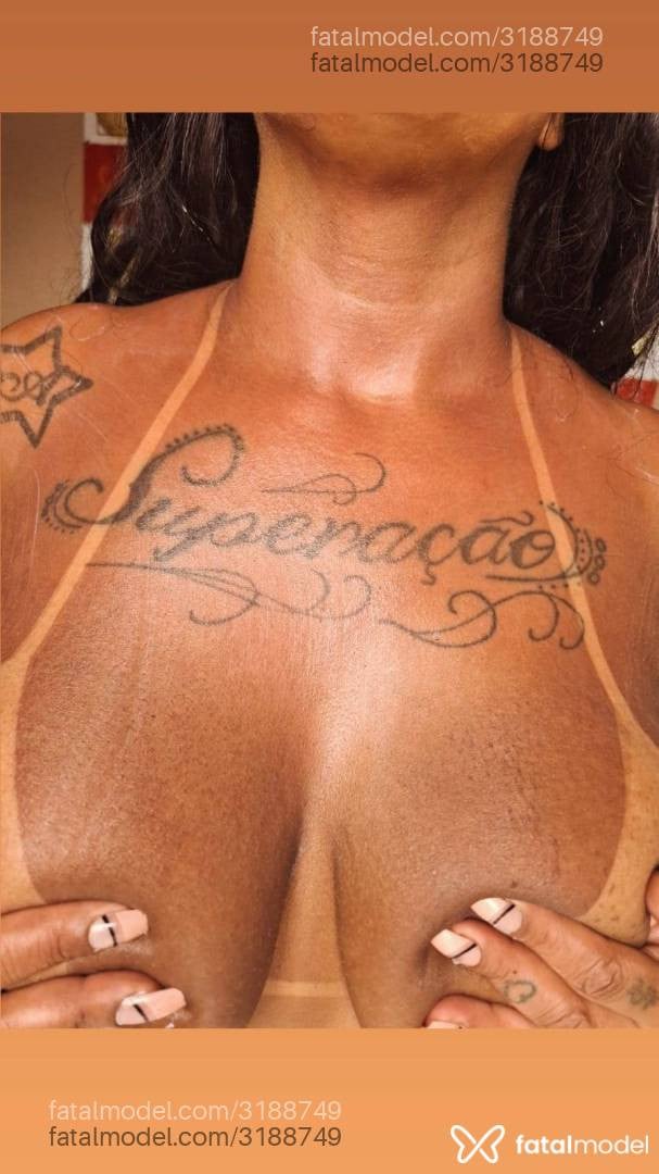 Acompanhante mulher morena (o) de olhos pretos em São Paulo - ágata Vitoria