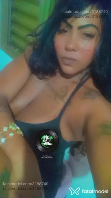 Acompanhante mulher morena (o) de olhos pretos em São Paulo - ágata Vitoria