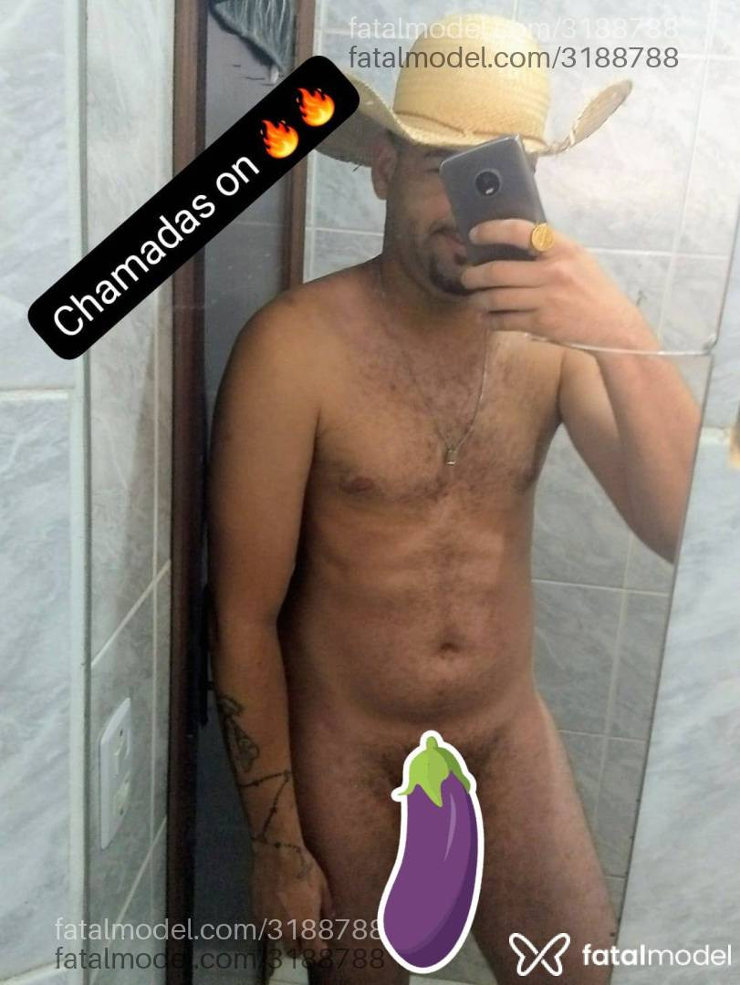 Acompanhante homem com cabelo castanho de olhos castanhos em Virtual Acompanhante homem com cabelo castanho de olhos castanhos em Virtual - Cowboymatuto