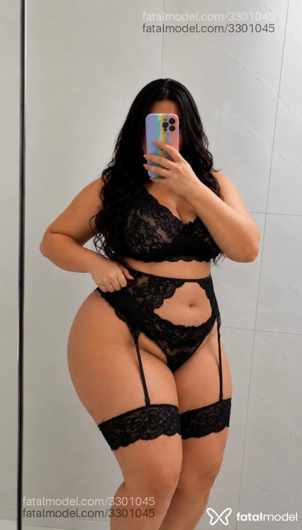 Acompanhante mulher morena (o) de olhos castanhos - Rebeca