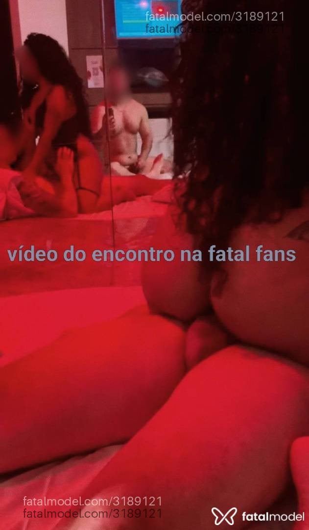 Acompanhante mulher morena (o) de olhos pretos - Casalscorpions
