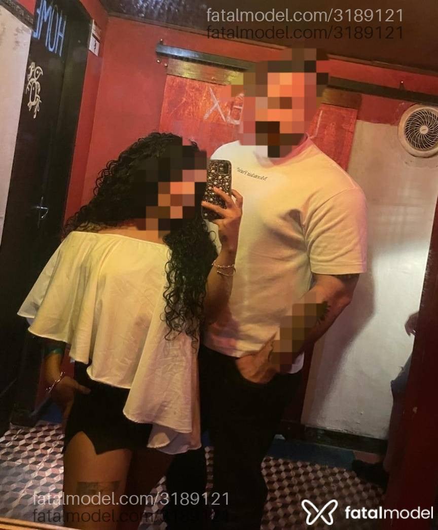 Acompanhante mulher morena (o) de olhos pretos - Casalscorpions