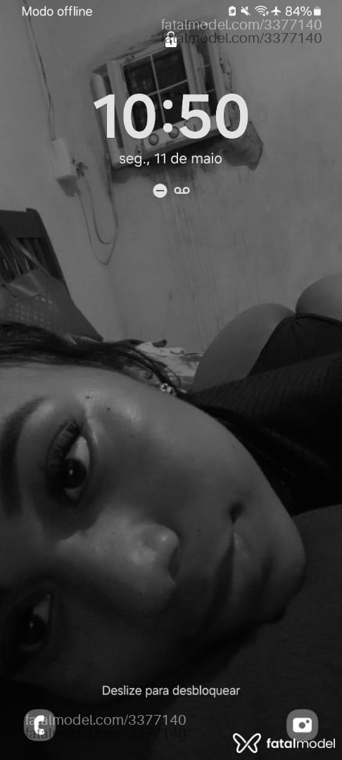 Acompanhante mulher morena (o) de olhos pretos - Amora