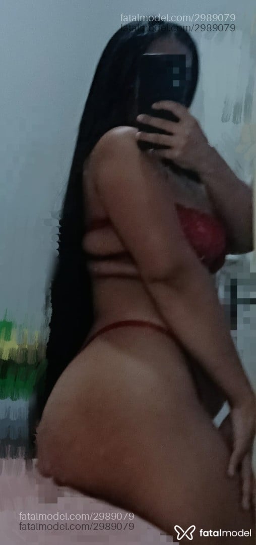Acompanhante mulher morena (o) de olhos castanhos - Pandora