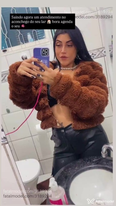 Acompanhante mulher morena (o) de olhos castanhos em Ibiúna - Scarlat