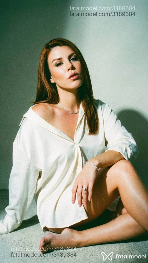 Acompanhante mulher ruiva (o) de olhos cinza em Paranavaí - Penelope Fox