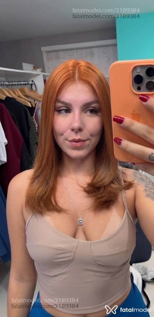 Acompanhante mulher ruiva (o) de olhos cinza em Paranavaí - Penelope Fox