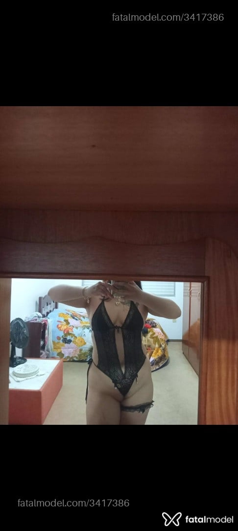 Acompanhante mulher morena (o) de olhos castanhos - Belinha