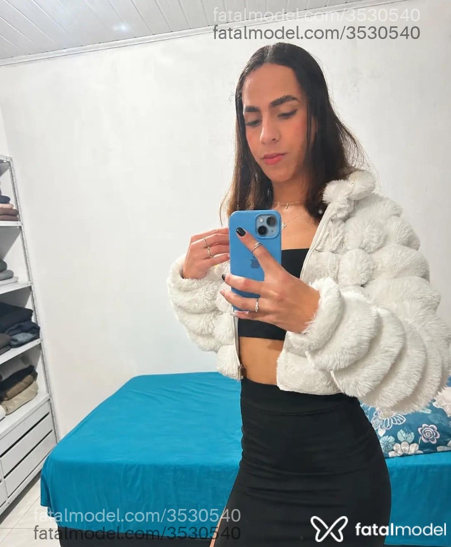 Acompanhante mulher trans loira (o) de olhos verdes - Twogirls