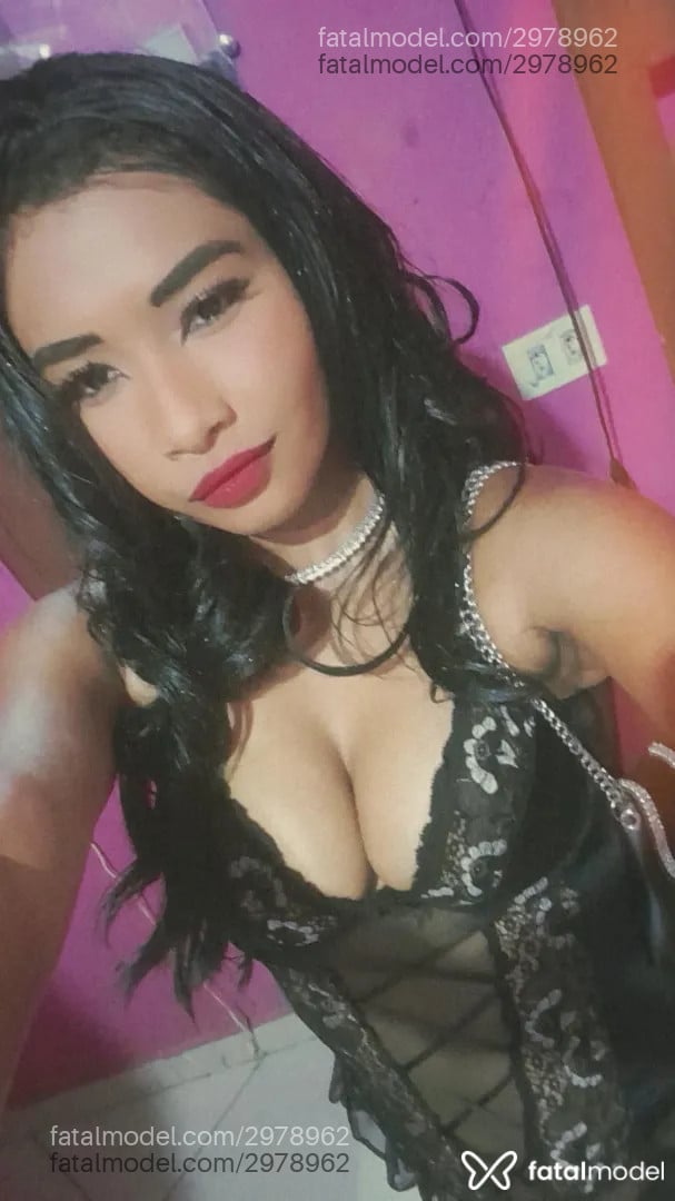 Acompanhante mulher morena (o) de olhos pretos - Yza Souza Acompanhante mulher morena (o) de olhos pretos - Yza Souza