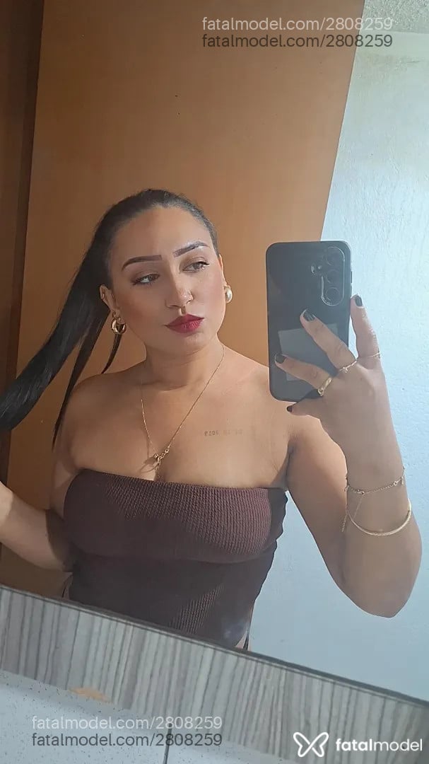 Acompanhante mulher morena (o) de olhos castanhos - Giovanna Matos