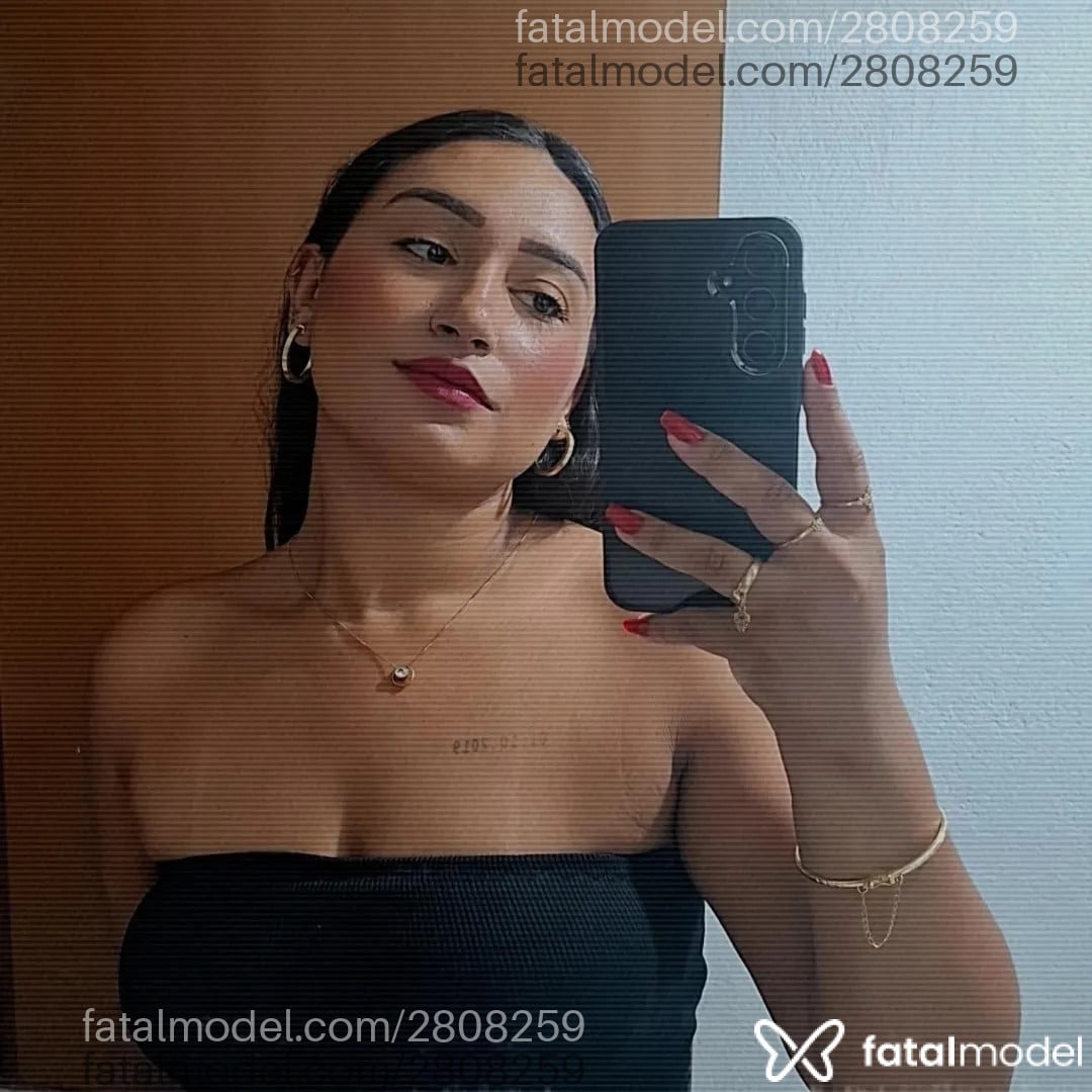 Acompanhante mulher morena (o) de olhos castanhos - Giovanna Matos